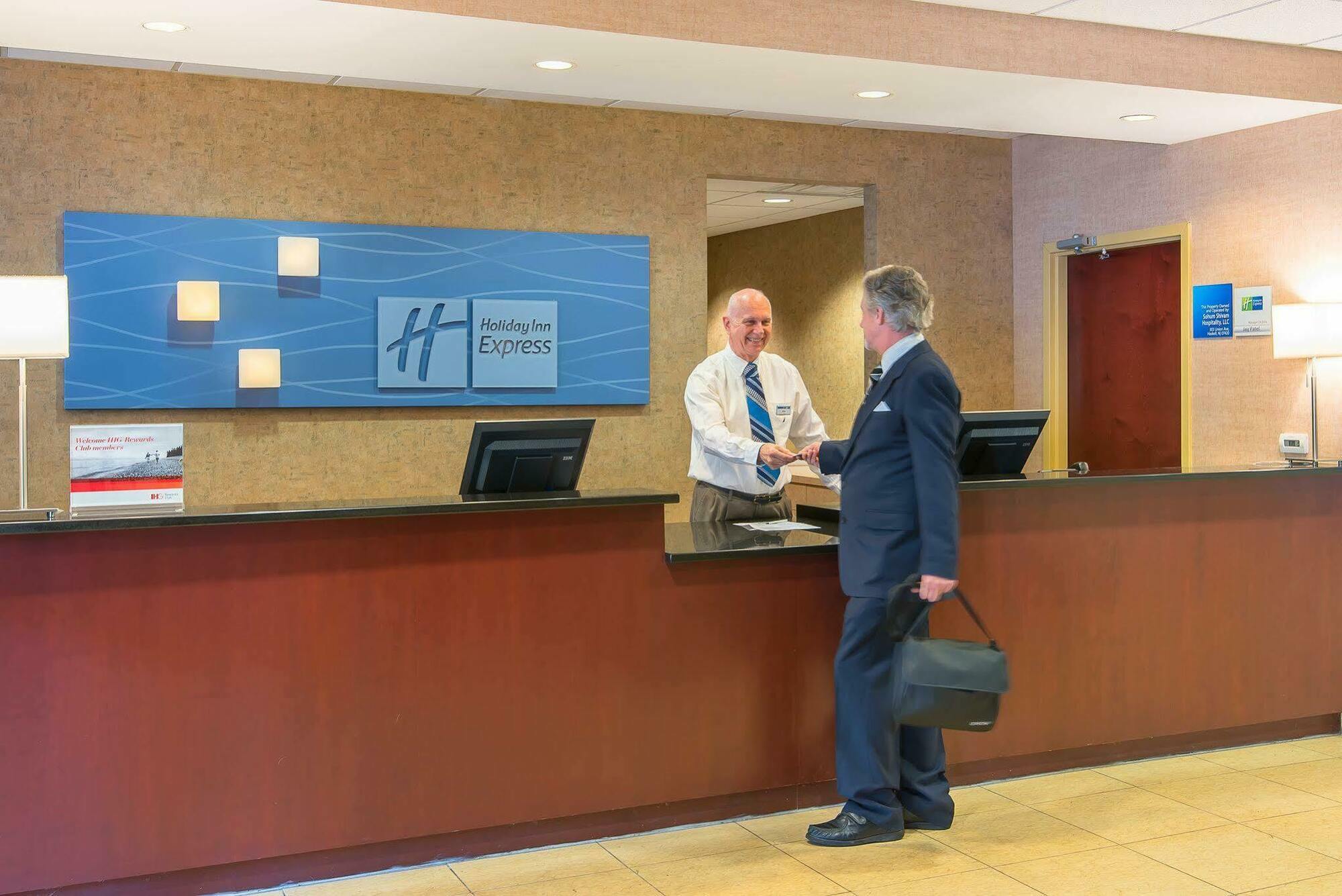 Holiday Inn Express Haskell-Wayne Area By Ihg Esterno foto